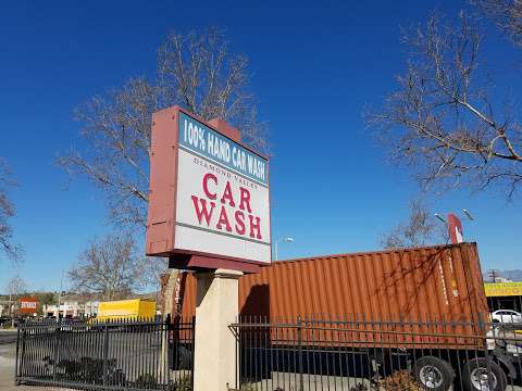 Diamond Valley Car Wash in Pomona
